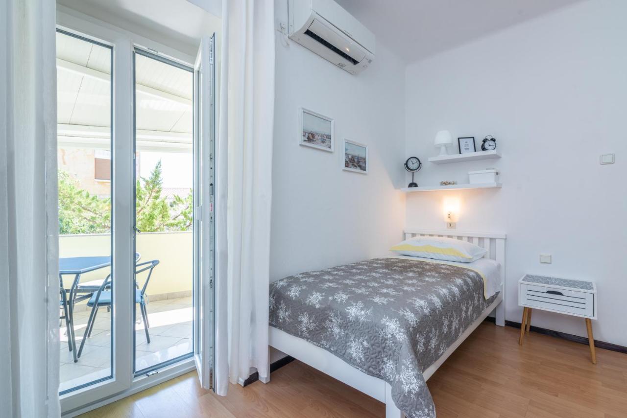 Apartment Luiza With Terrace บัชกา ภายนอก รูปภาพ