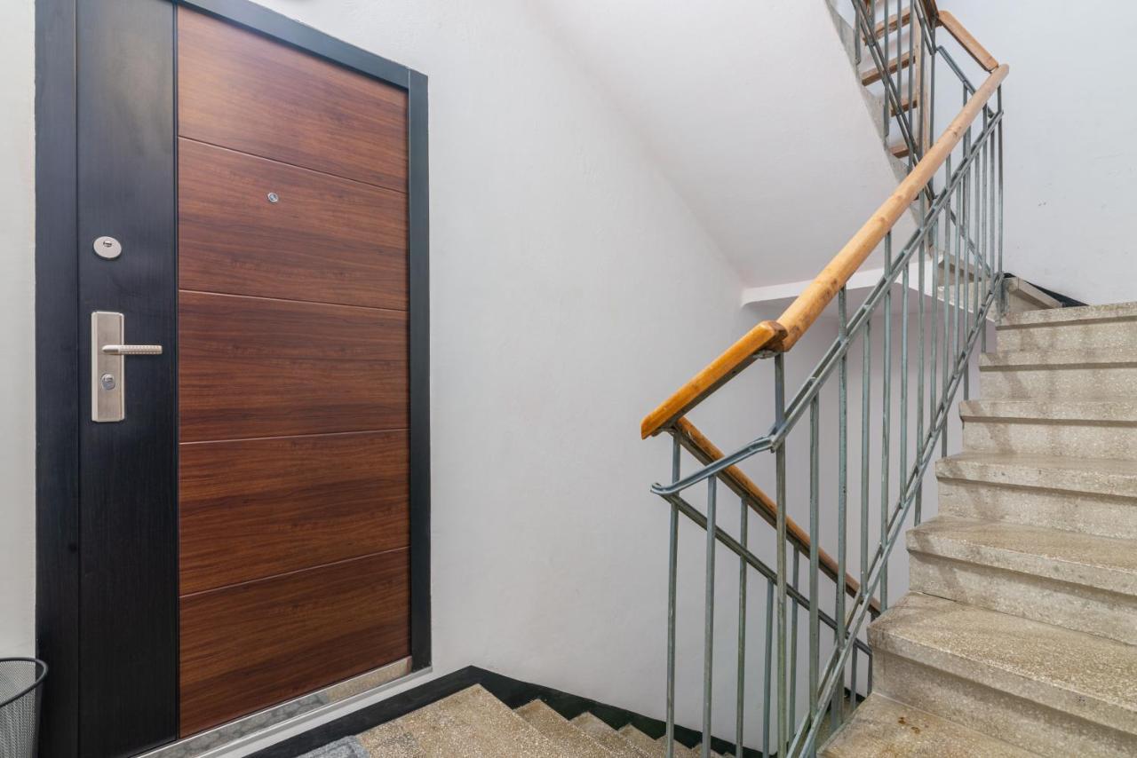 Apartment Luiza With Terrace บัชกา ภายนอก รูปภาพ